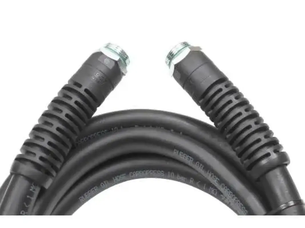 Furtun ambutisat pentru benzina 4m 3/4