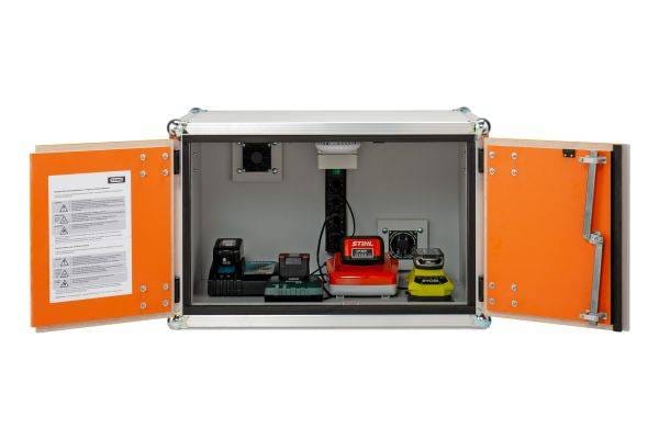Dulap de încărcare baterii Premium 8/5 monofazat – lockEX CEMO