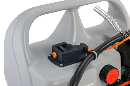 Rezervor mobil tip carucior pentru motorina 60L cu baterie CAS si incarcator de baterie CEMO